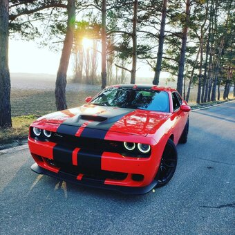 Dodge challenger 5.7 HEMI - 3