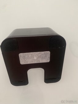 Nabíjecí stanice na robotický vysavač tesla Robostar IQ 100 - 3