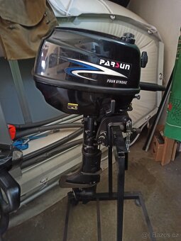 Nafukovací motorový člun - 3