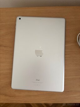 Apple iPad 9. gen (10.2”, 64GB, Wifi) - 3