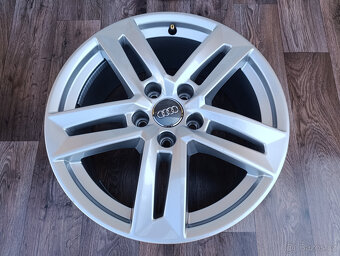 5x112 Audi A4 7Jx17 ET42 8W0601025P alu disky - 3