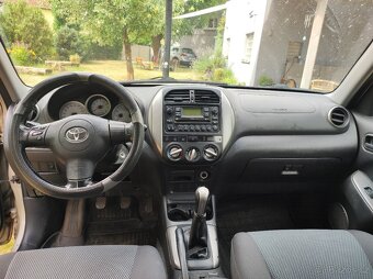 TOYOTA RAV4 - 3