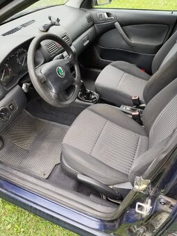 Škoda Octavia 2.0 i 85 kw - 3