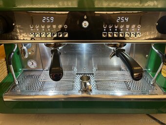 Kávovar Astoria Hollywood - 3