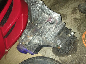 Mazda 323F 1.5 Motor a Převodovka - 3