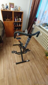 Posilovací stroj TOTAL CRUNCH - 3