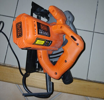 Kotoučová pila Black Decker CS 1250L - 3