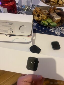 Apple Watch 5 44mm - 3