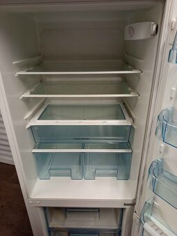 Lednice s mrazakem Electrolux - 3