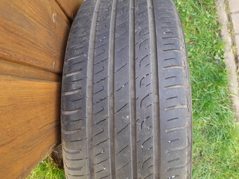 Sada plechových disků + pneu z vozidla VW Bora (2002) - 3