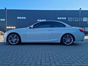 BMW E93 LCI 330I 200kW 6 st. Manuál Tovární M Paket Cabrio - 3