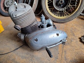 Motor Jawa 250/353 - 3