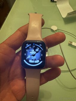 Apple Watch SE 40MM - 3