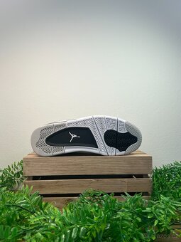Air Jordan 4 Retro "Military" (44) - 3