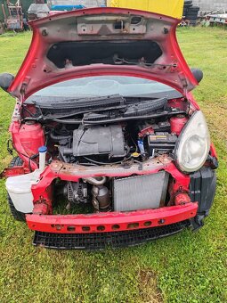 Prodám Peugeot 107 na díly - 3