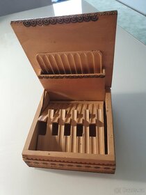 Krabička na cigarety, dřevěná, zdobená - 3