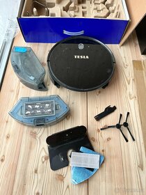 Robotický vysavač Tesla RoboStar iQ300 - black, temer novy - 3
