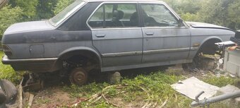 BMW E28 524TD NA DÍLY PRODÁM PLATÍ DO SMAZÁNÍ - 3