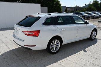 Škoda Superb 2.0TDI 110KW DSG Style 2/2022 - 3