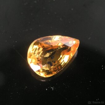 Safír- kapka-0,98 ct. - 3