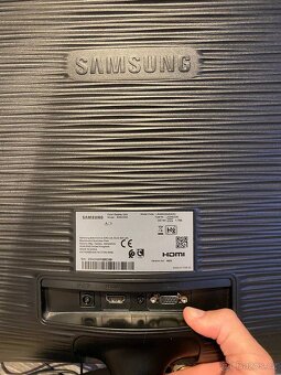 Monitor Samsung S24D330 – 24" Full HD - 3