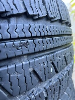 Zimní pneu NOKIAN 215/65 R16C - 3