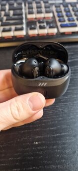 Bezdrátová sluchátka JBL Tune Beam 2 - 3