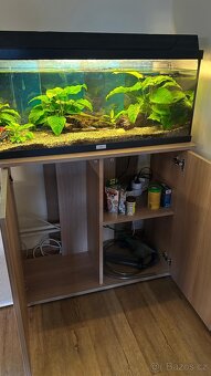 Akvárium se skřínkou - 3
