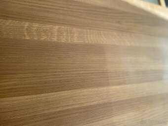 Krásný jídelní stůl z dubového masivu - 3