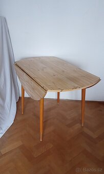 Jídelní stůl skládací - 3
