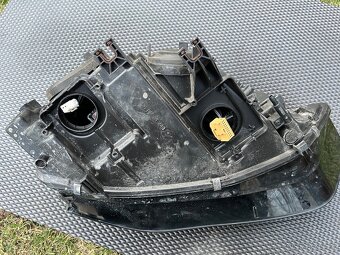 Světlomet Audi A4 B8.5 - 3