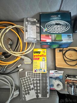 Směs věcí, hlavně elektro - 3