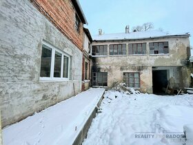 Rodinný dům na prodej se třemi bytovými jednotkami, Břeclav - 3