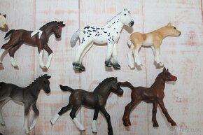 Figurky hříbat Schleich 1 - 3