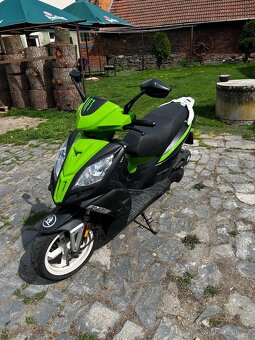 Skůtr - 3