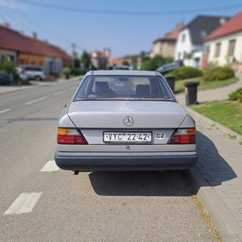 Mercedes 124 2.4 d rv 1986 - 3