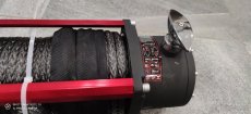 Prodám nový naviják 13500LBS 12V se syntetickým lanem - 3