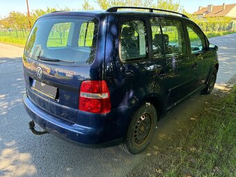 Volkswagen Touran 1.6i, 5 míst, TOP CENA - 3