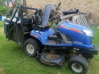 Profesionální travní traktor ISEKI SXG326H – 15,4 kW, Diesel - 3