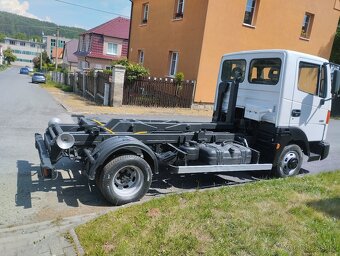 Prodám Nissan atleon nosič kontejnerů - 3