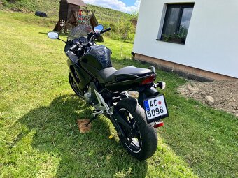 Kawasaki ER 6 - 3