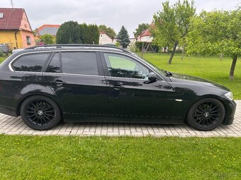BMW E91, 325i, 160kw, manuální 6q - 3