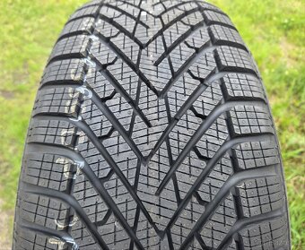 Nové zimní pneu Pirelli Scorpion 225/55/19 Peugeot 3008,5008 - 3