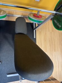 Bench press s lavicí - 3