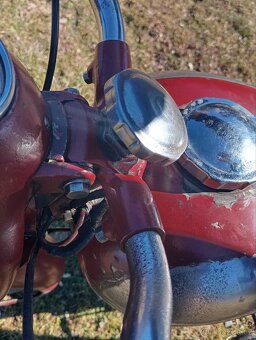 Jawa 250 pérák FJ - 3