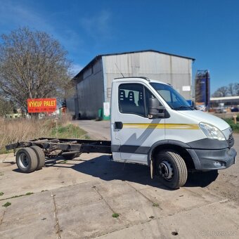 Iveco Daily 35 50 C - 6t.vozidlo bez nástavby. - 3