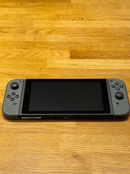 Nintendo Switch – v originálním balení - 3