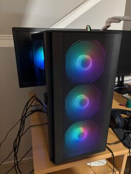 RTX 4060, AMD RYZEN 5 2600 - 3