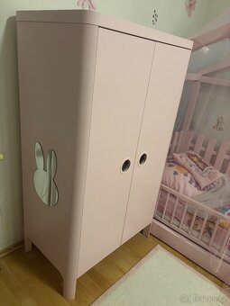 Domečková postel + šatní skříň + matrace - 3