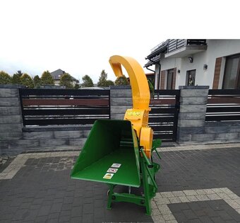 Štěpkovač větví na traktor - 3